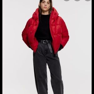 Water repelling puffer jacket